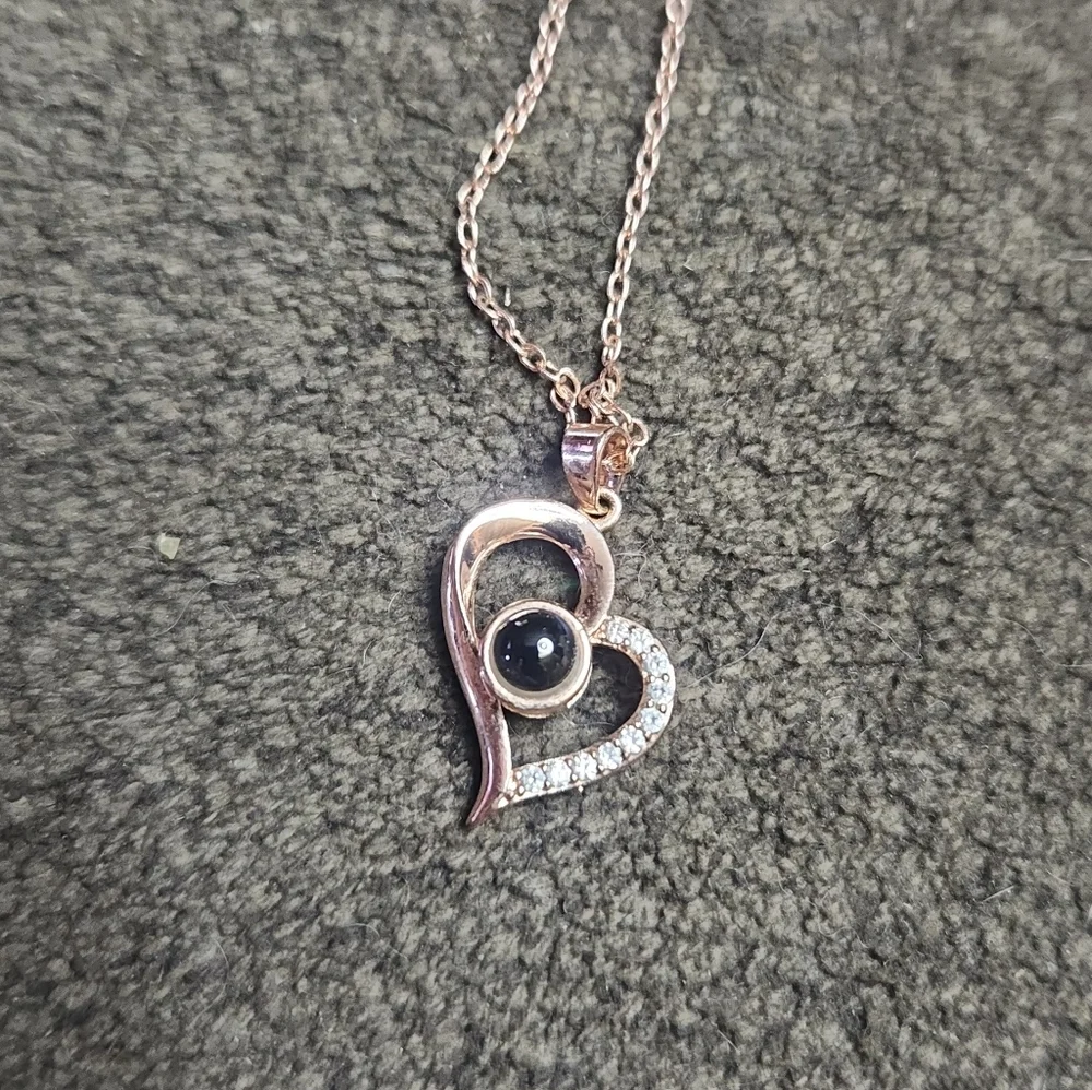 Heart necklace - Picture 1 of 3